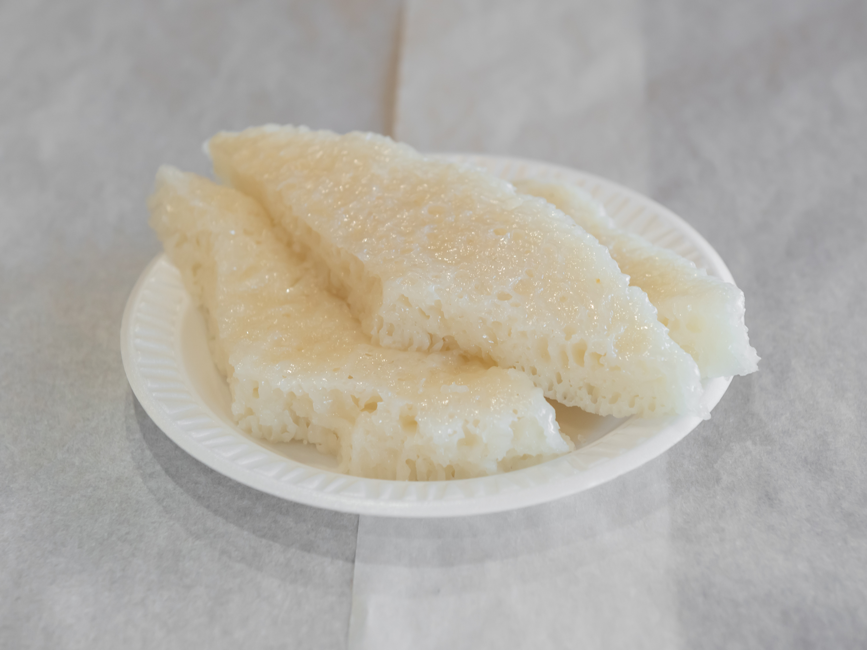Order Sweet Rice Cake (白糖糕) food online from Long Family Pastry store, Los Angeles on bringmethat.com
