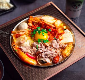 Order Kimchi Dumpling Hot Soup / 泡菜饺子锅 food online from Tasty Pot store, Beaverton on bringmethat.com