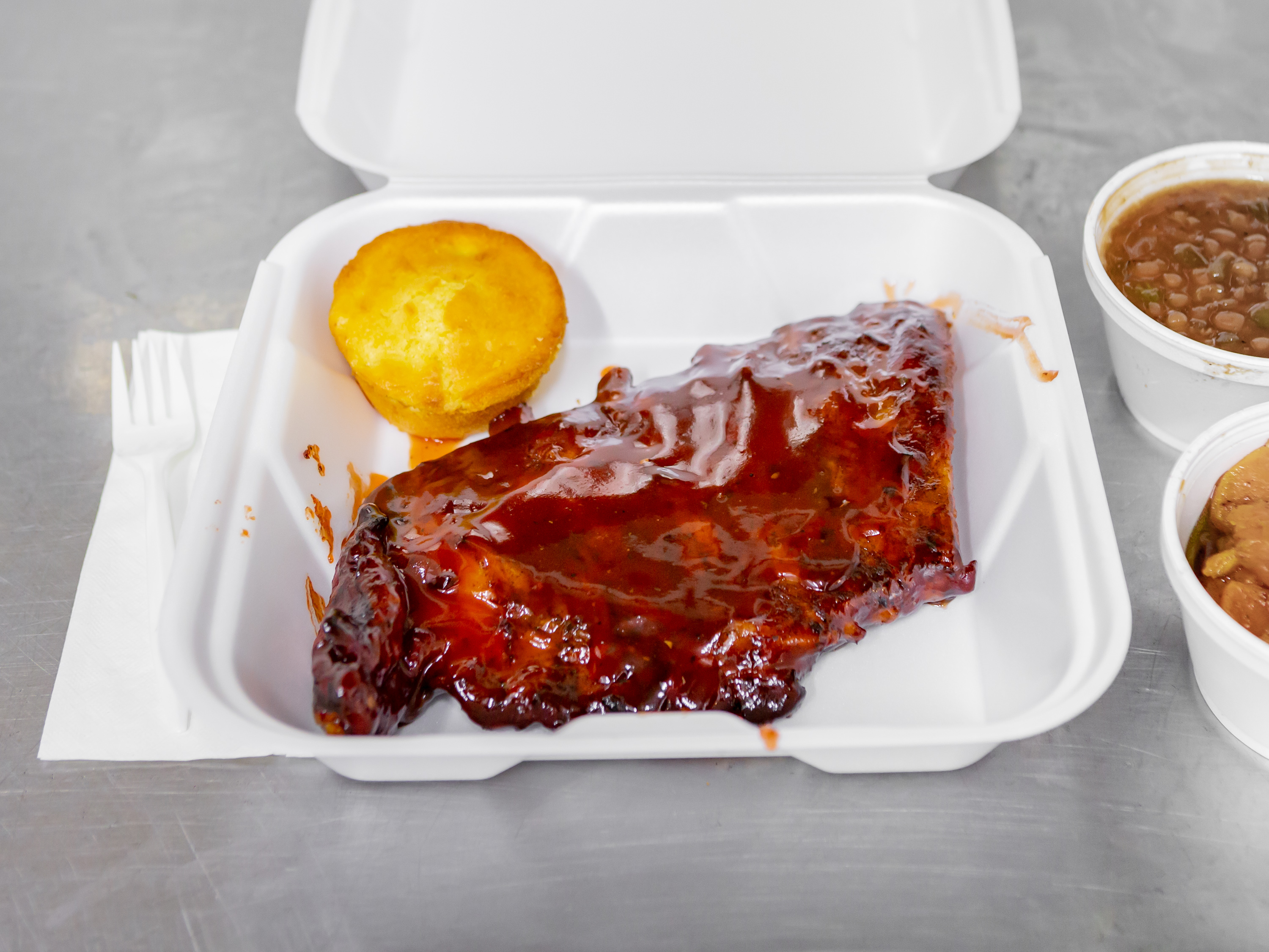 Order Small End Dinner food online from Uptown BBQ & Soulfood store, Detroit on bringmethat.com