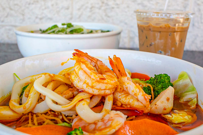 Order 57. Garlic Noodle with Cajun Shrimp Plate food online from Pho N Mor store, Alhambra on bringmethat.com
