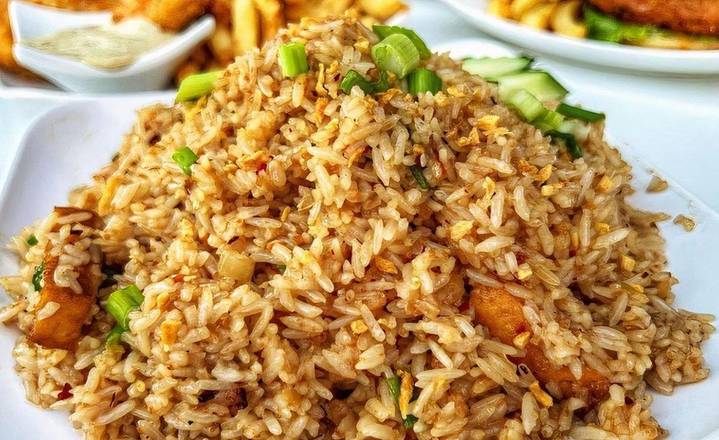 Order Butter Garlic Fried Rice food online from Loving Hut store, San Diego on bringmethat.com