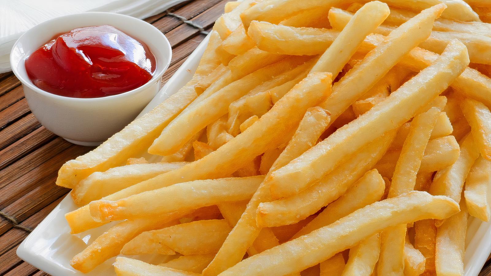Order Fresh Cut Fries food online from Just Wings store, Chino Hills on bringmethat.com