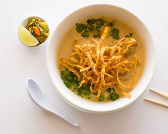 Order Khao Soi Noodles food online from Thai Street Market store, Saint Paul on bringmethat.com