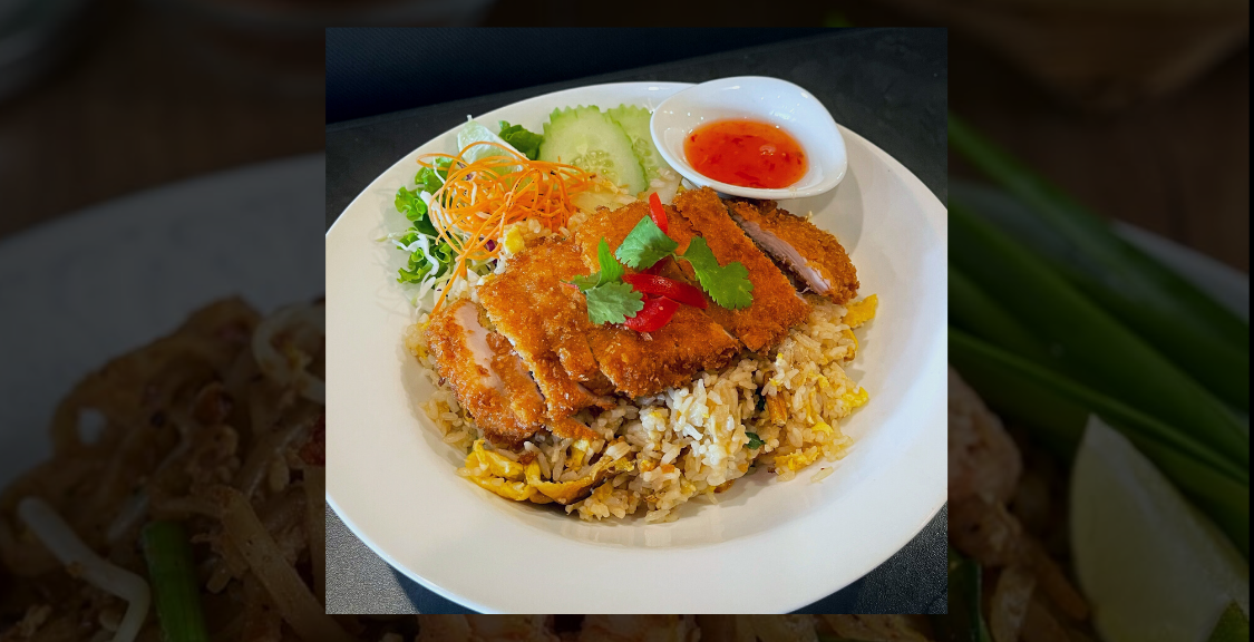 Order Fried Rice With Fried Chicken food online from Thonglor Thai Bistro store, San Mateo on bringmethat.com