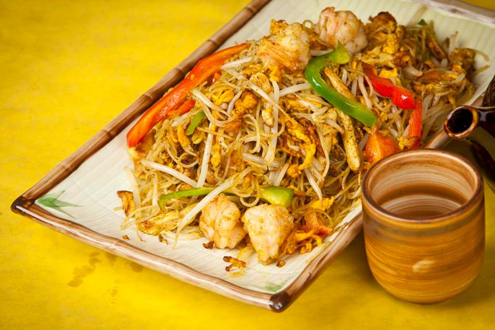 Order Vermicelli Singapore-Style food online from Couwami Asian Fusion Cuisine store, Azusa on bringmethat.com