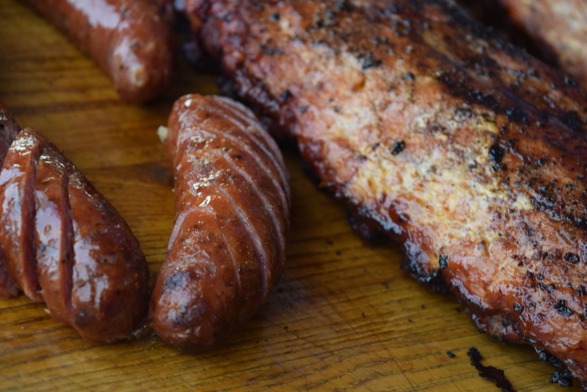 Order Sausage Links food online from Allison's Texas BBQ store, Mesa on bringmethat.com
