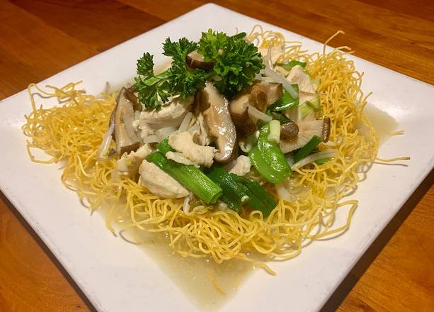 Order Chicken Chow Mein food online from Hot Woks Cool Sushi store, Chicago on bringmethat.com
