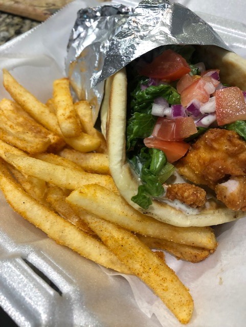 Order Classic Chicken Gyro Sandwich food online from Park Place Market store, Grosse Pointe Park on bringmethat.com