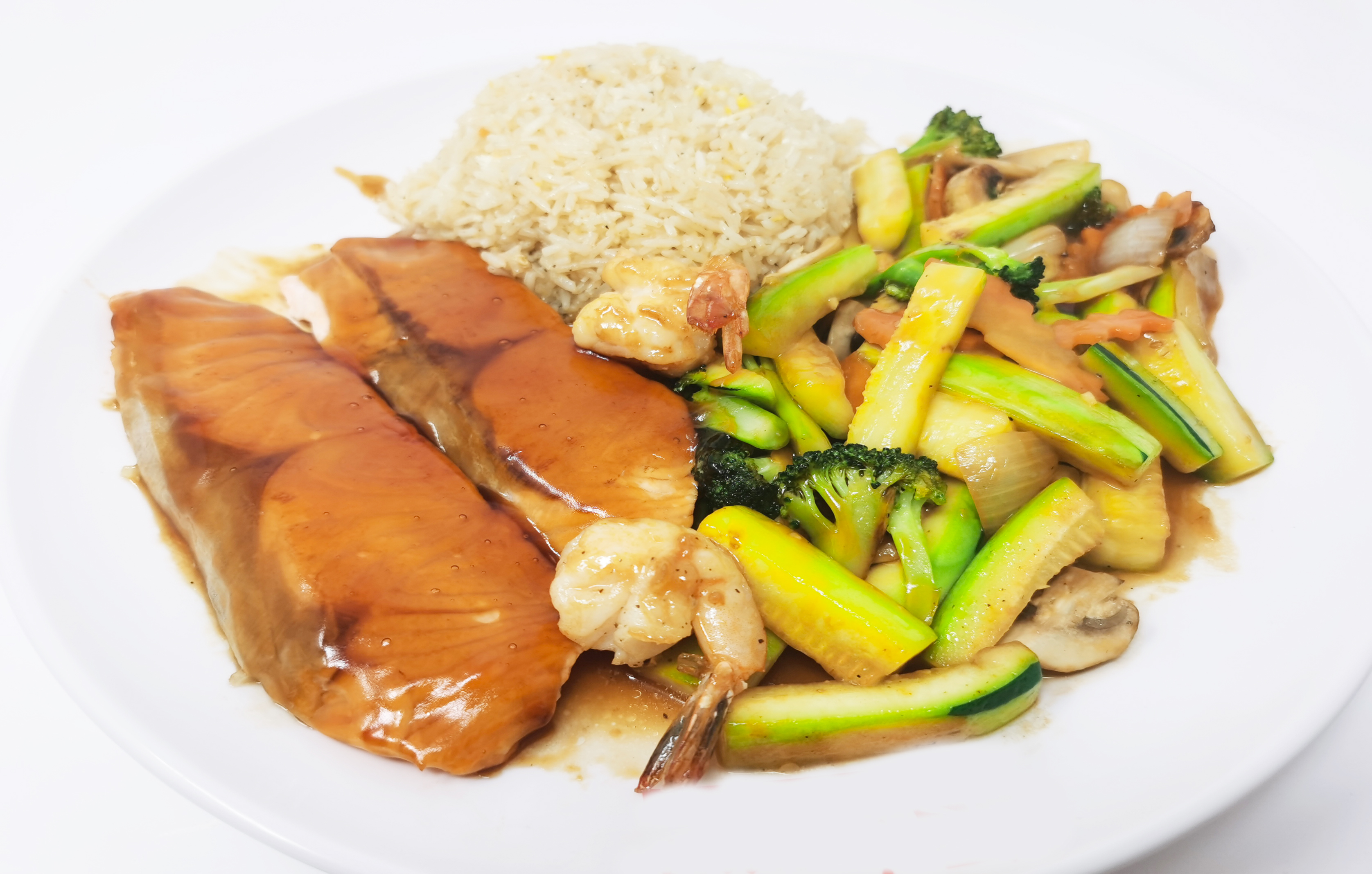 Order Hibachi Salmon Dinner food online from Izumi Japanese Restaurant store, Youngstown on bringmethat.com