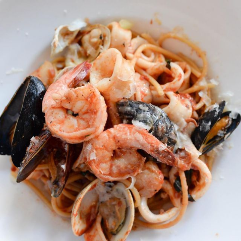 Order Seafood Bucatini Alla Scampi food online from Trattoria bianca store, New York on bringmethat.com