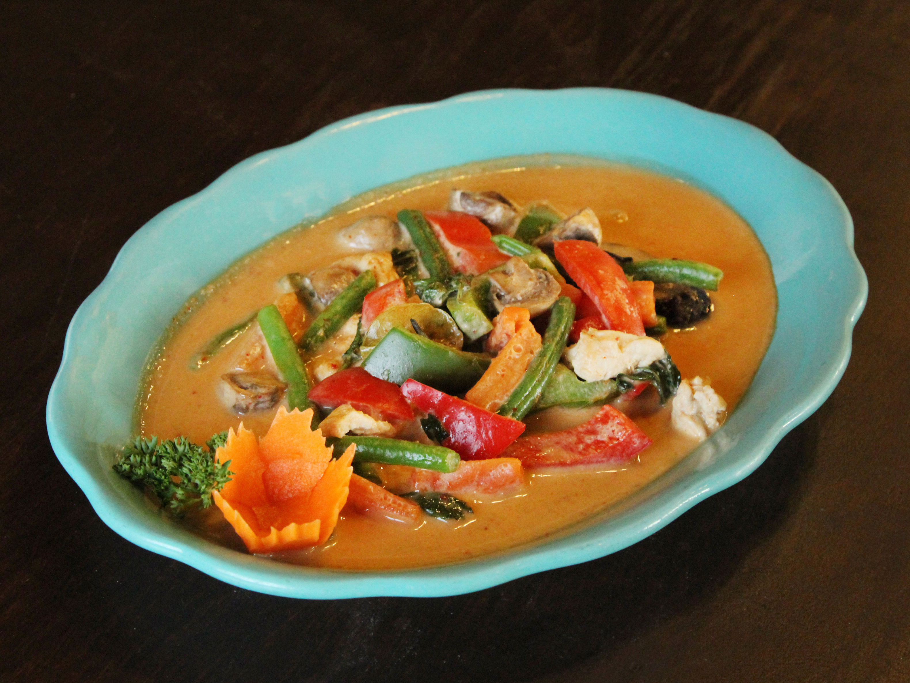 Order Red Curry food online from Lotus Thai House store, Parma on bringmethat.com