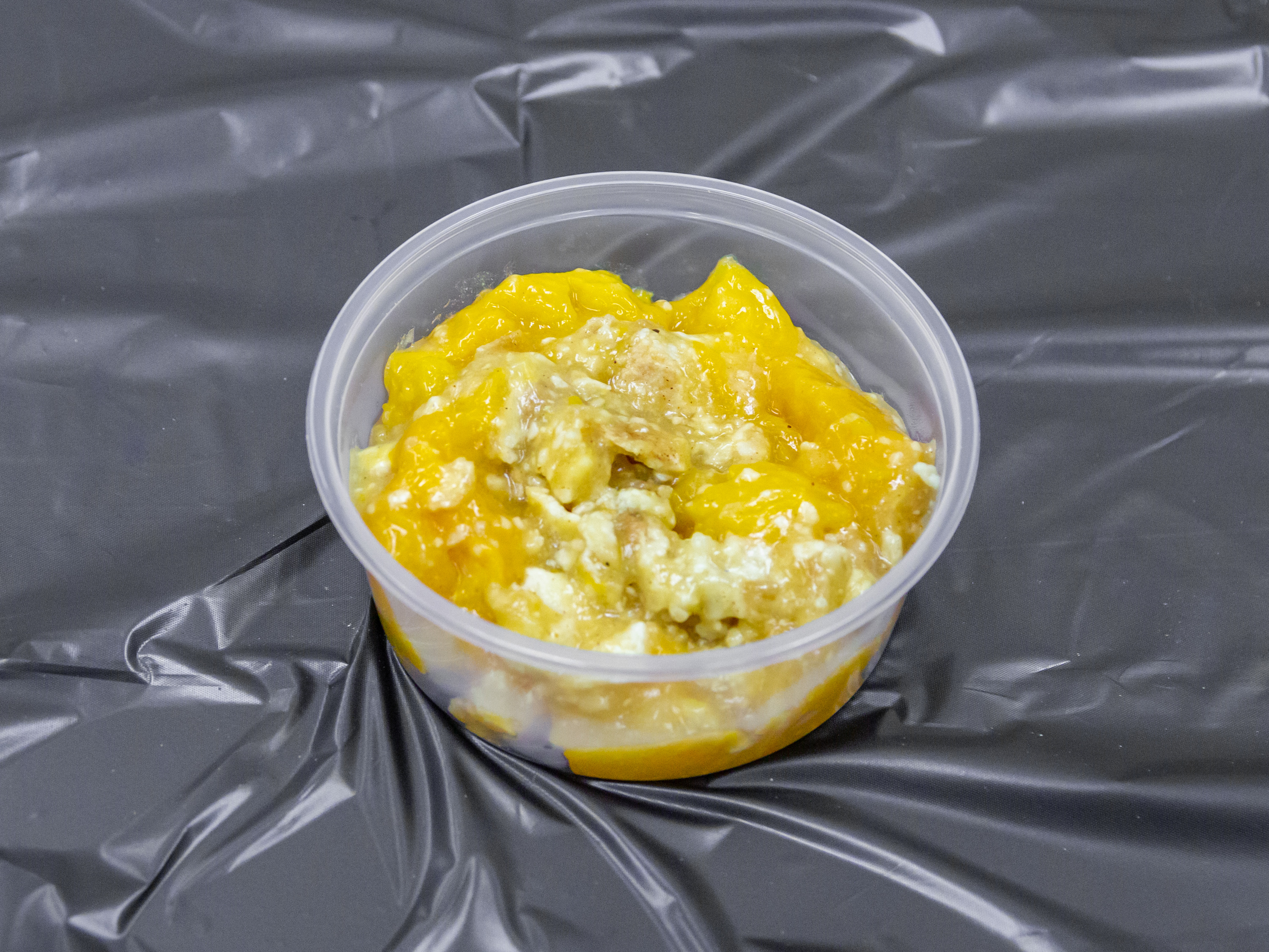 Order Peach Cobbler food online from Southfield Fish & Chicken store, Southfield on bringmethat.com