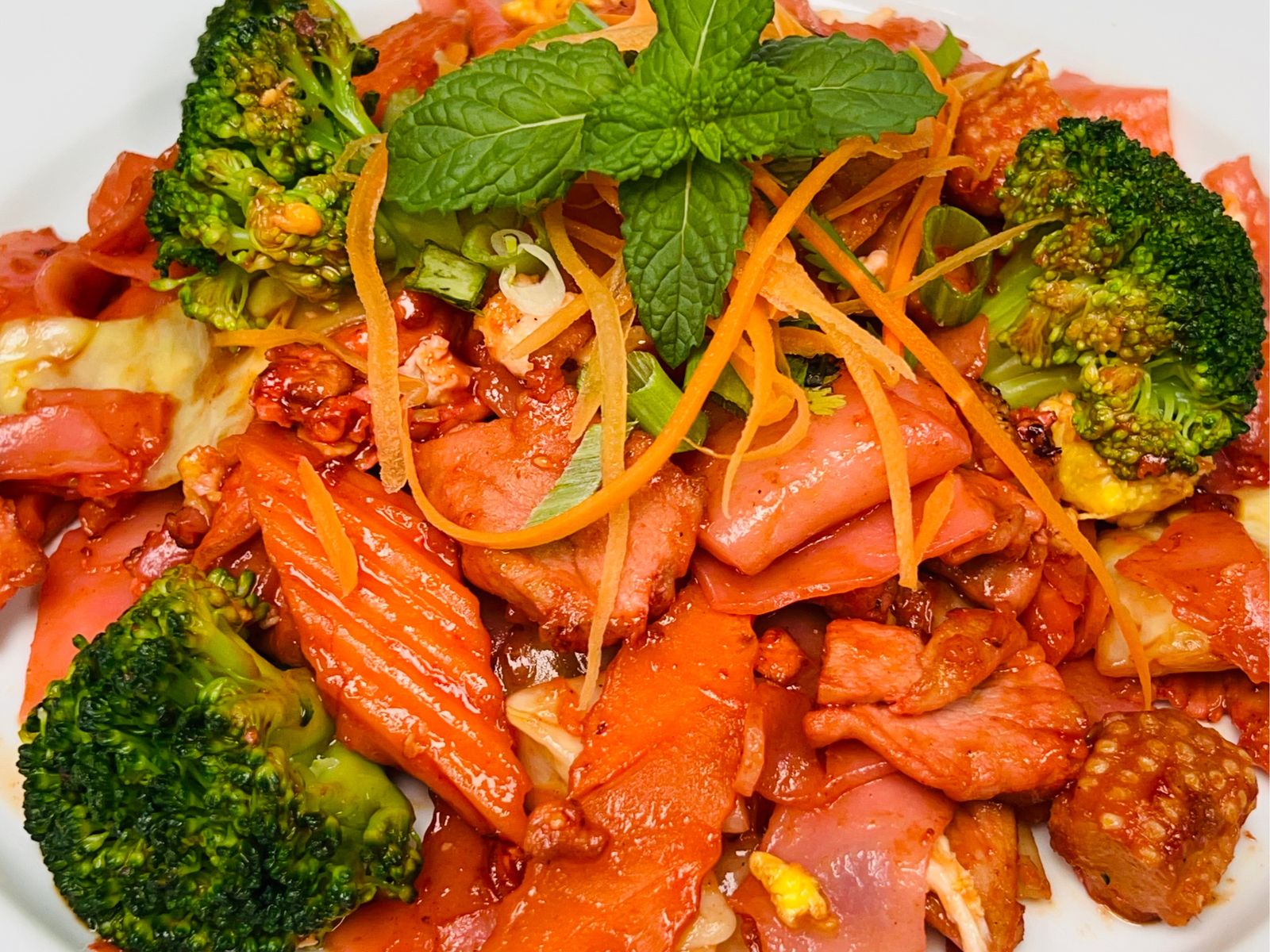 Order PINK NOODLES food online from Pinto Urban Thai Diner store, Richardson on bringmethat.com