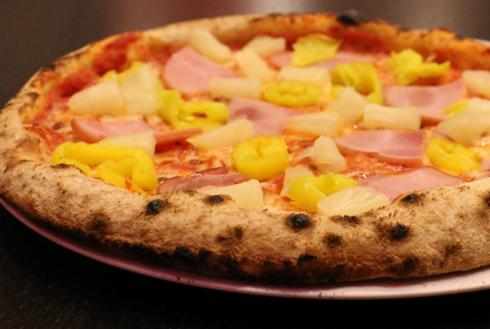 Order 10" Hawaiian Fire Pizza food online from 1000 Degrees Pizzeria store, Midvale on bringmethat.com