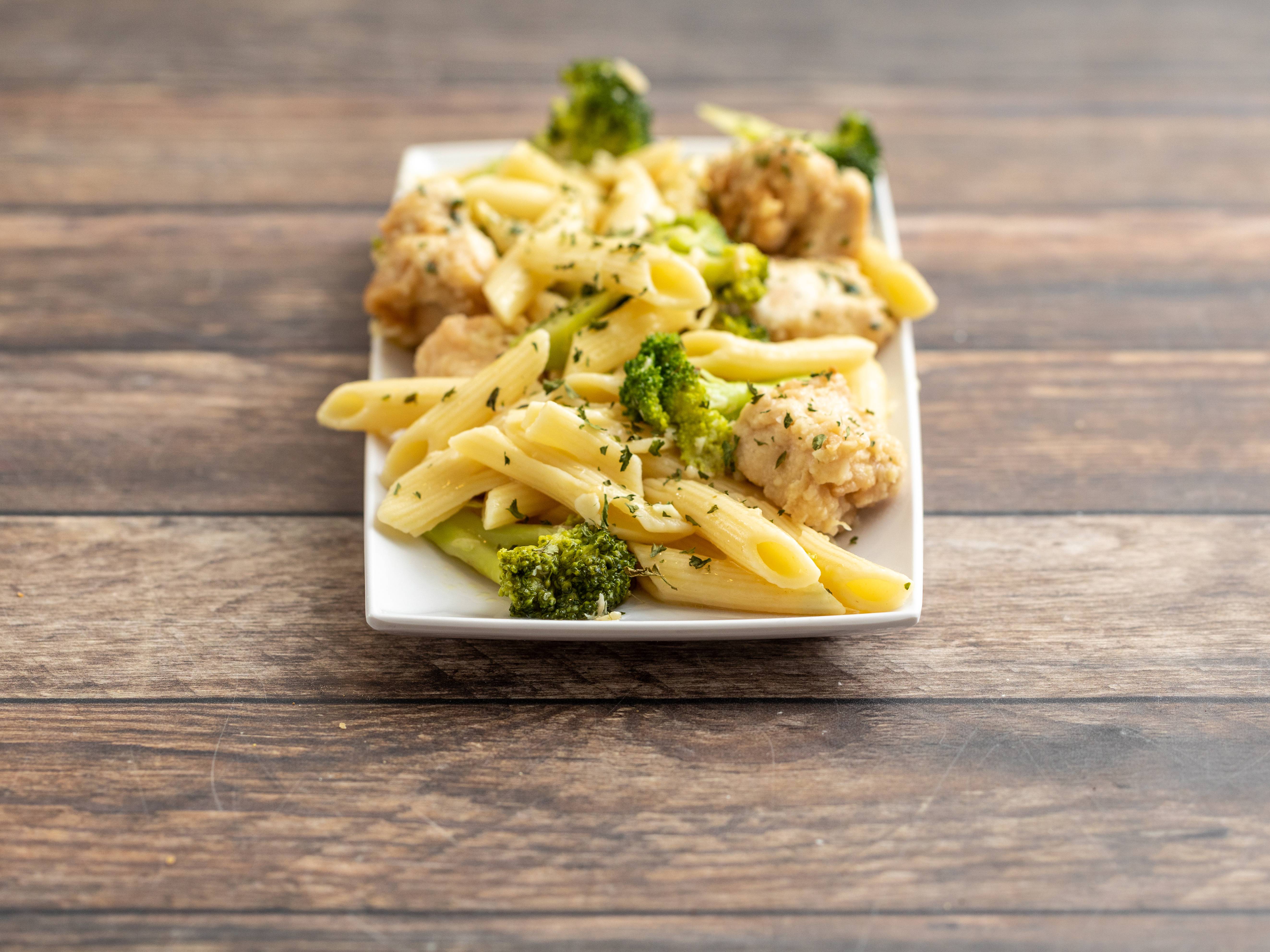 Order Chicken Ziti and Broccoli food online from Alfredos Italian Kitchen store, South Boston on bringmethat.com