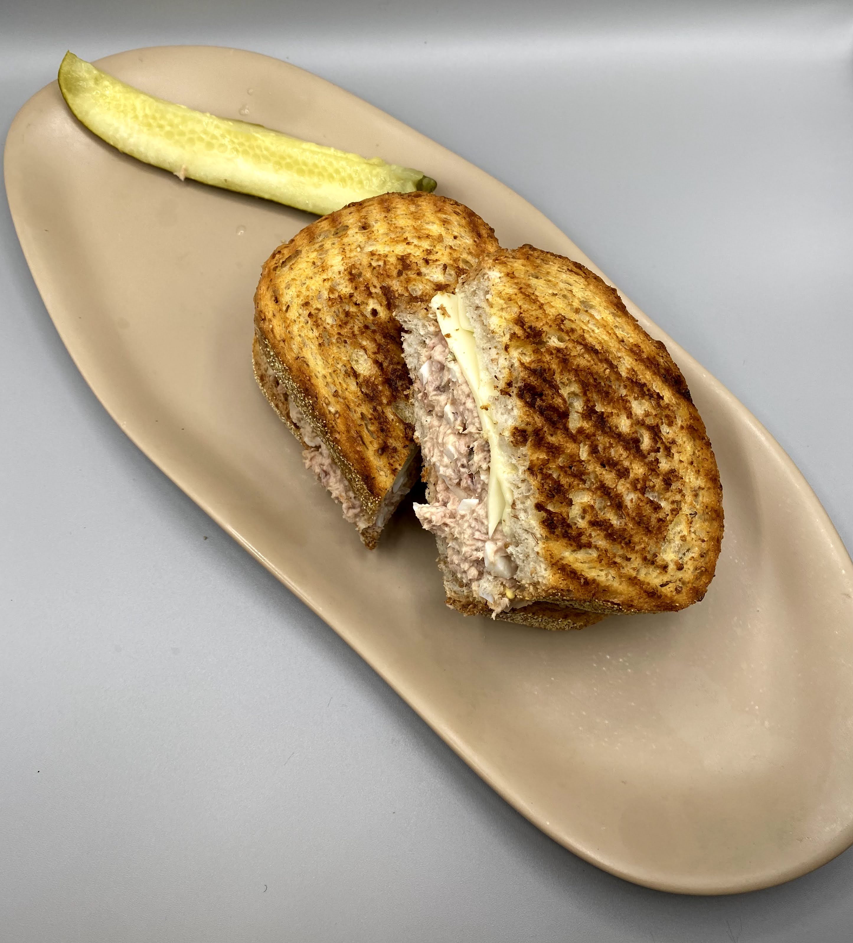 Order Tuna Melt Sandwich food online from Zuppa Deli store, Wexford on bringmethat.com