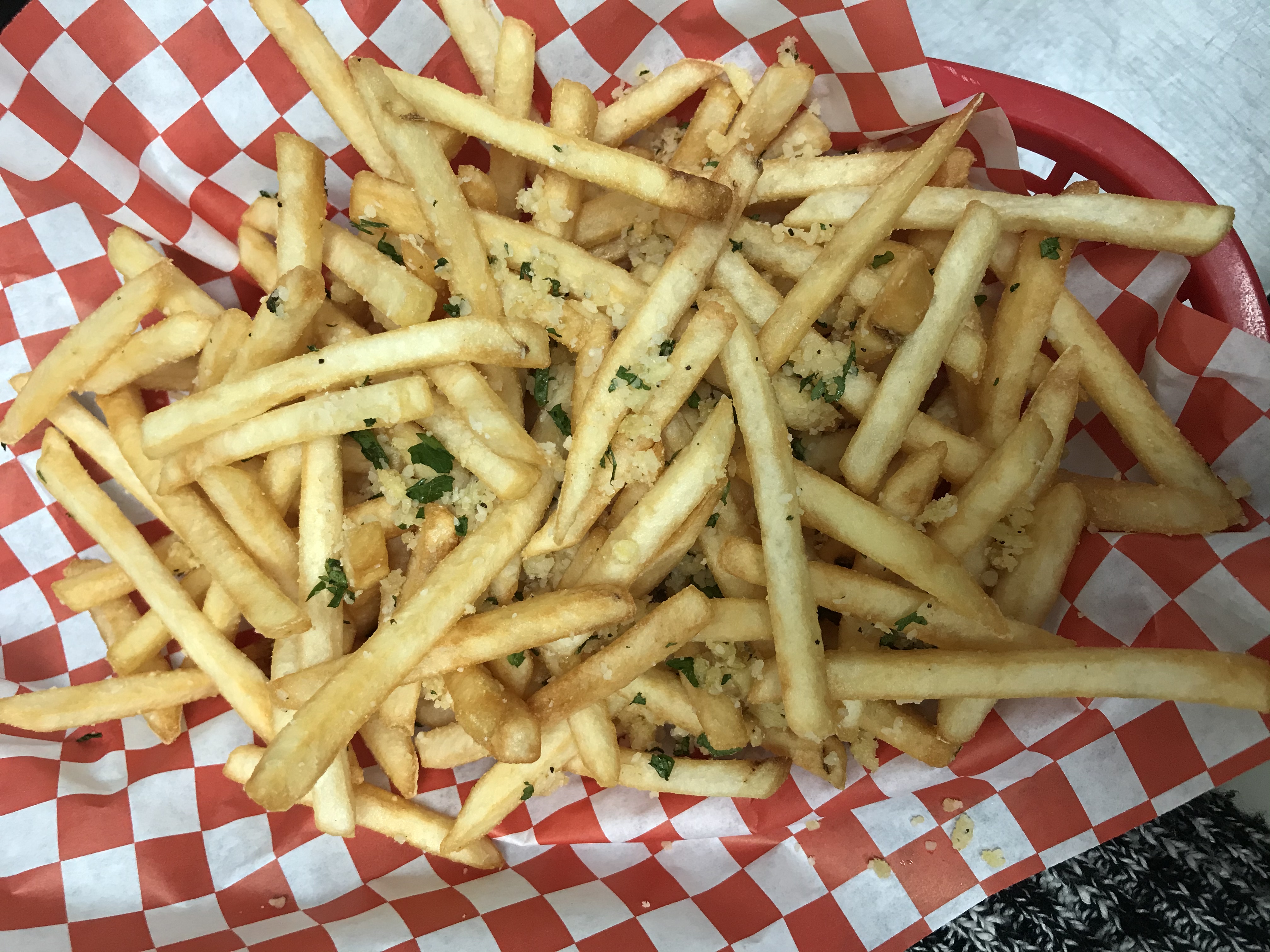 Order Garlic Fries food online from Marsigliano's Pizzeria & More store, Las Vegas on bringmethat.com