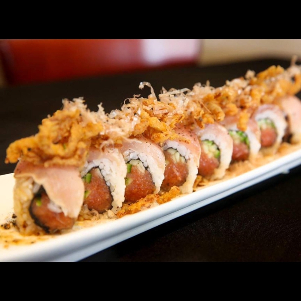 Order Albacore Onion Roll food online from Asakuma Sushi Delivery store, Los Angeles on bringmethat.com