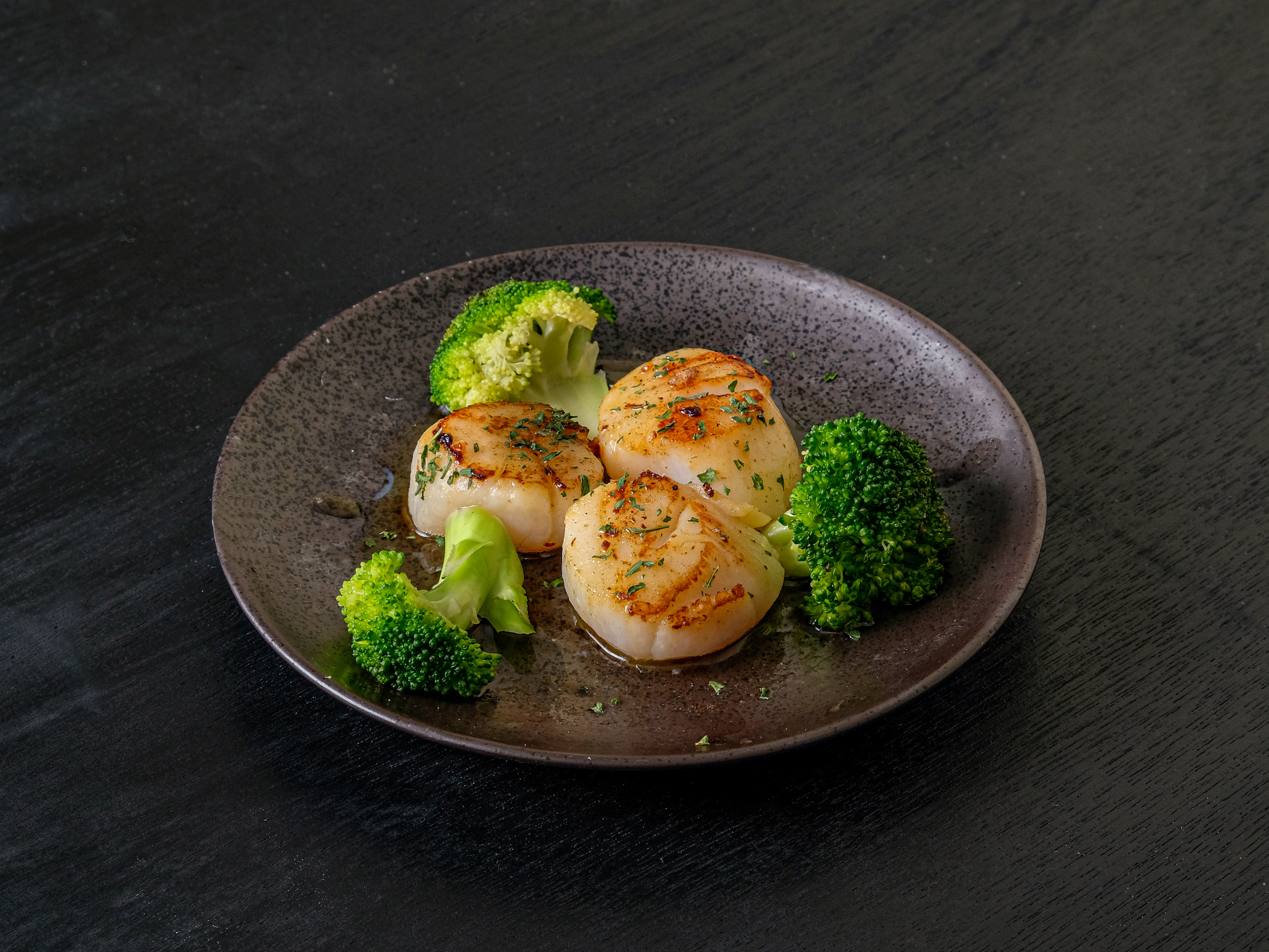 Order 7 Grill Jumpo Shrimp with Broccoli food online from Rock & Roll Crab House store, Newark on bringmethat.com