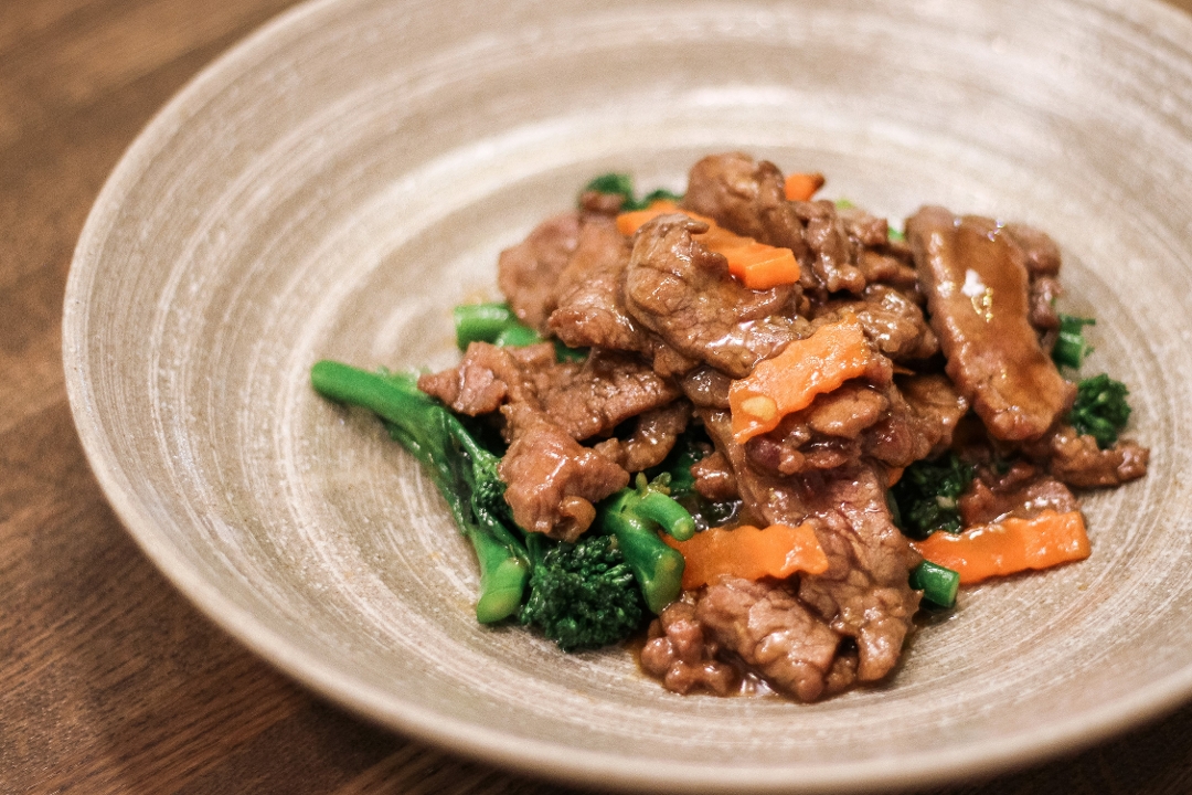 Order Beef and Broccolini food online from Fuji store, Quincy on bringmethat.com