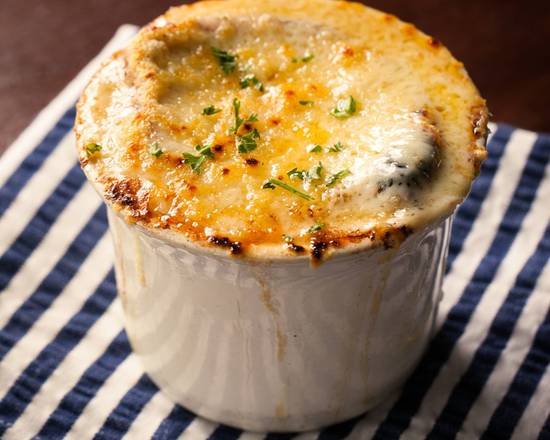Order Baked French Onion Soup food online from Wildfire store, Glenview on bringmethat.com