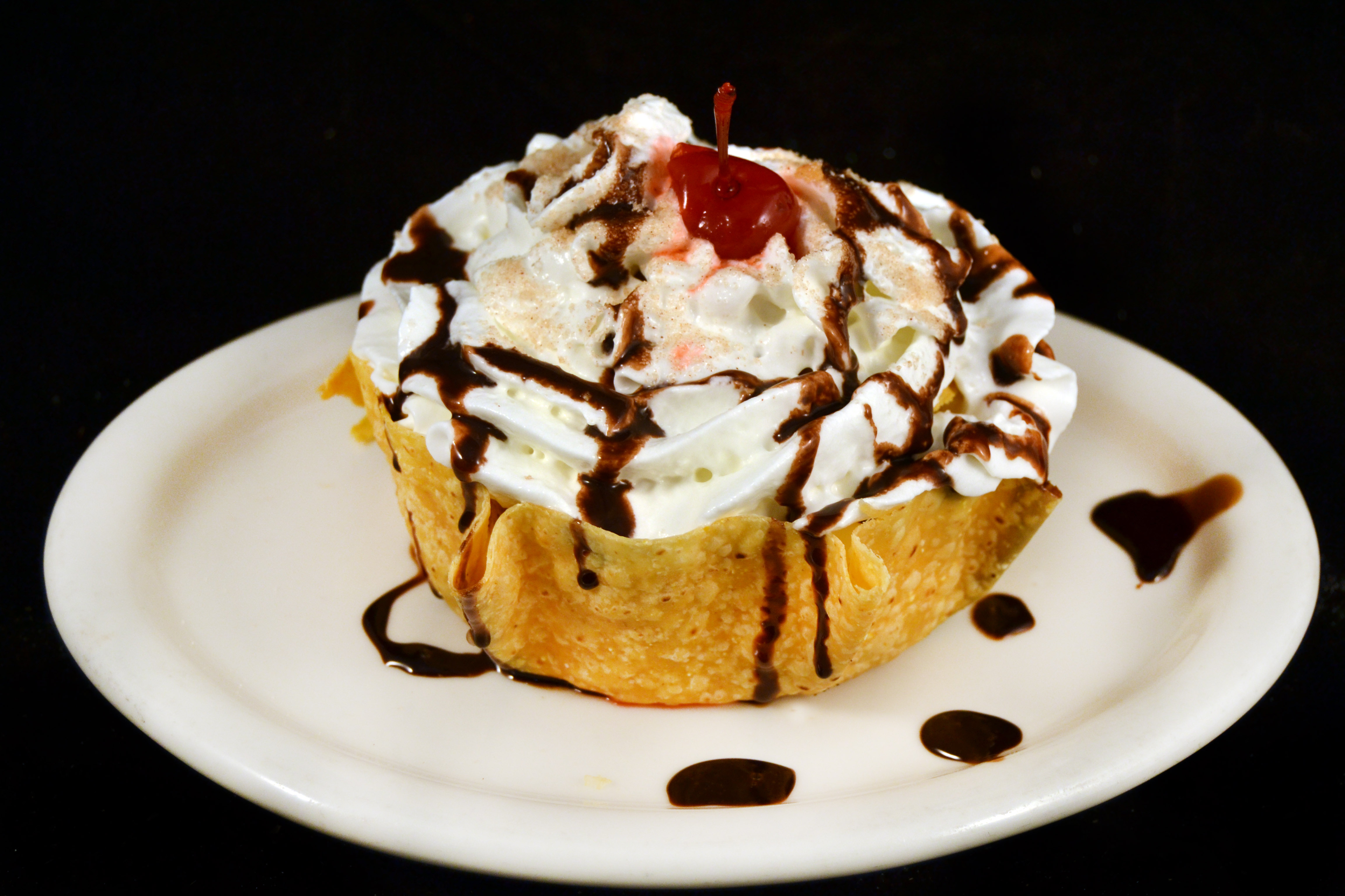Order Fried Ice Cream food online from Mi Comal Mexican Restaurant store, Irving on bringmethat.com