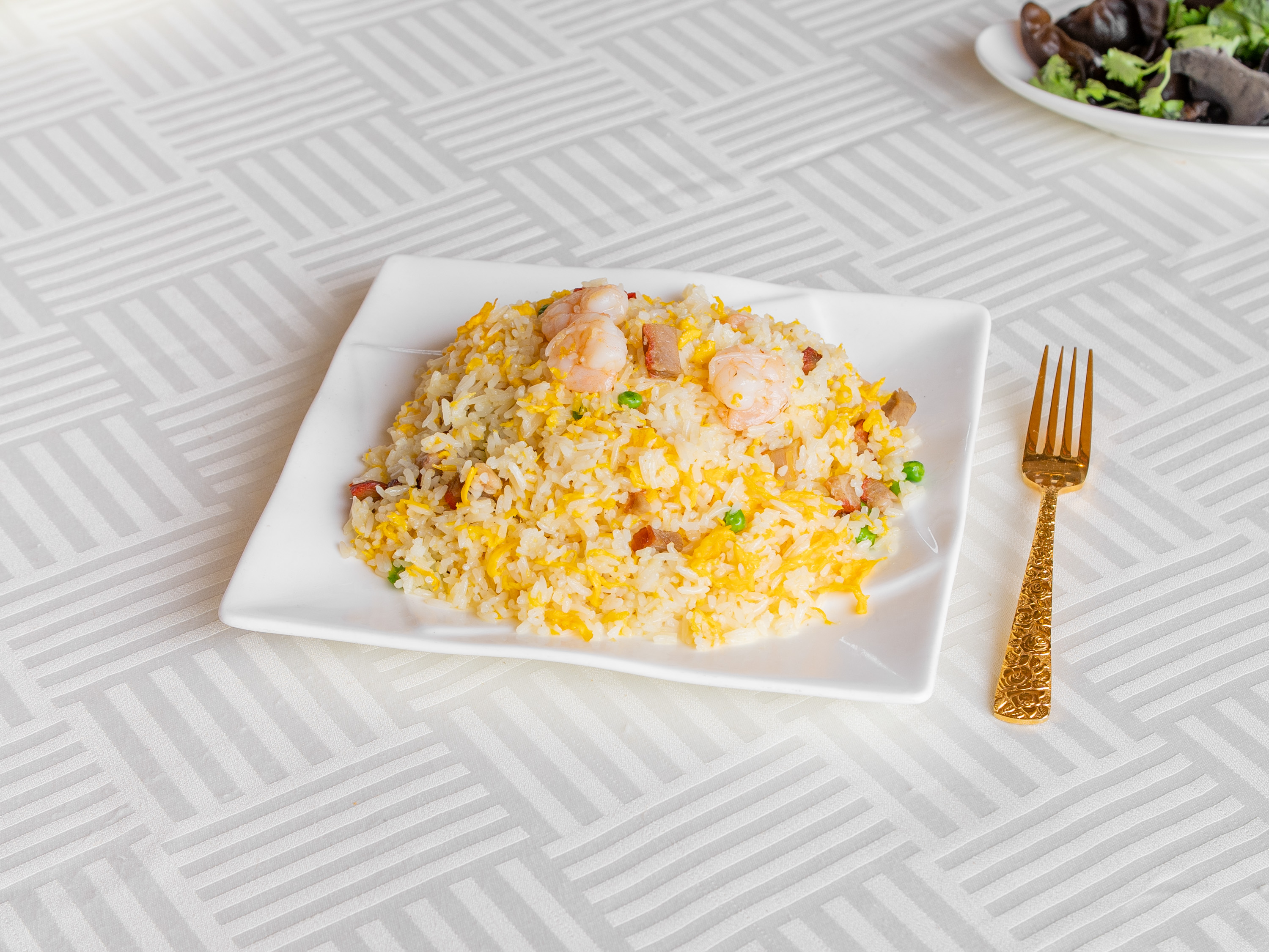 Order Yang Chow Fried Rice 扬州炒飯  food online from Full House Seafood Restaurant store, Arcadia on bringmethat.com
