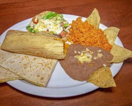 Order Combination Plate food online from Taco Burrito King store, Norridge on bringmethat.com