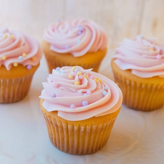 Order Pinkcaps Cupcakes Set of 6 food online from Sweet Things store, San Francisco on bringmethat.com