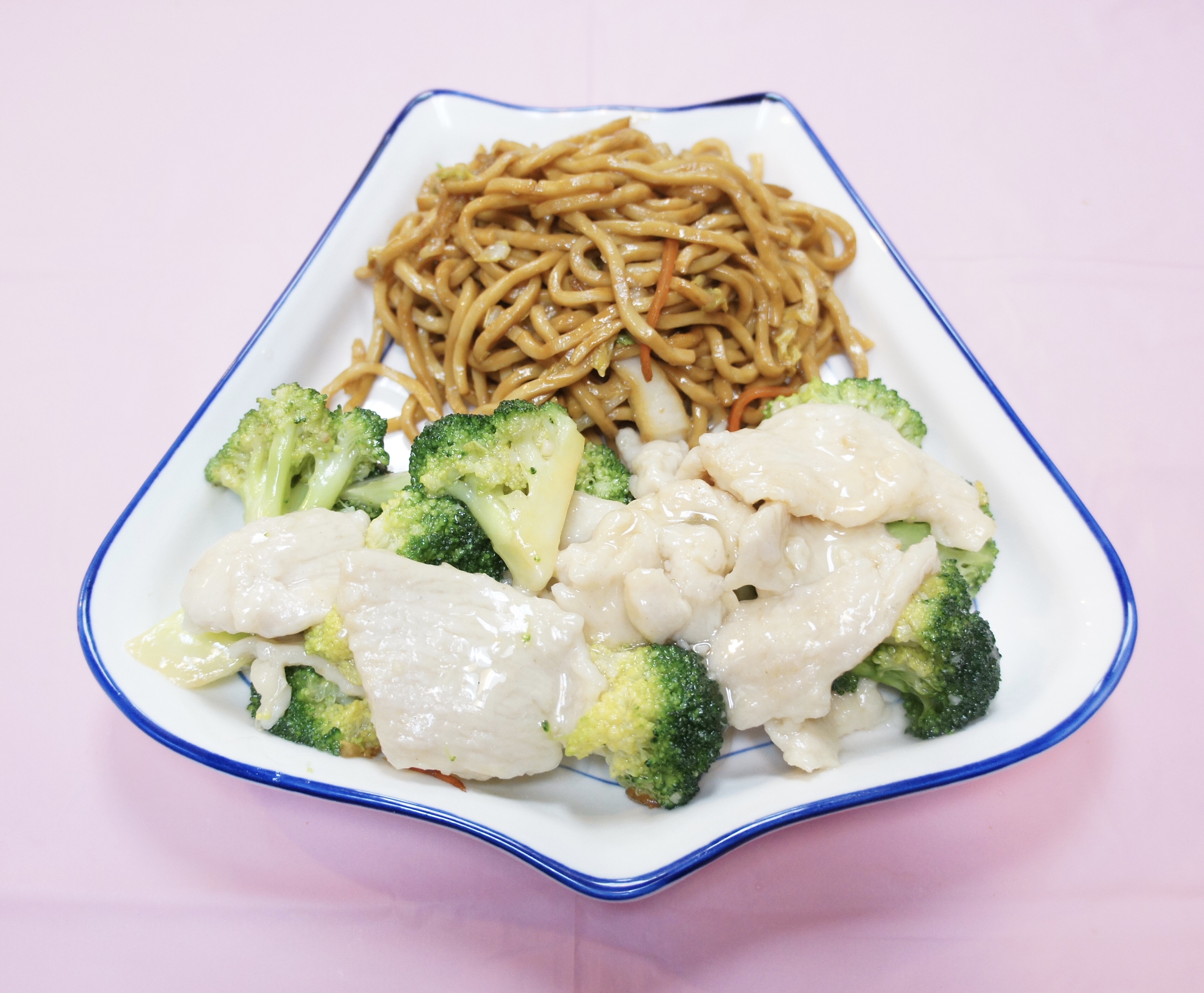 Order Chicken&broccoli(use white sauce) with Lo Mein  food online from Zhengs China Express store, Randallstown on bringmethat.com