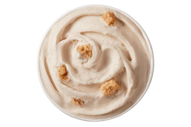 Order New! Cinnamon Roll Centers BLIZZARD® Treat food online from Dairy Queen Grill & Chill store, Everett on bringmethat.com