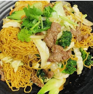 Order Egg Noodle Beef food online from Boling Pho store, Escondido on bringmethat.com
