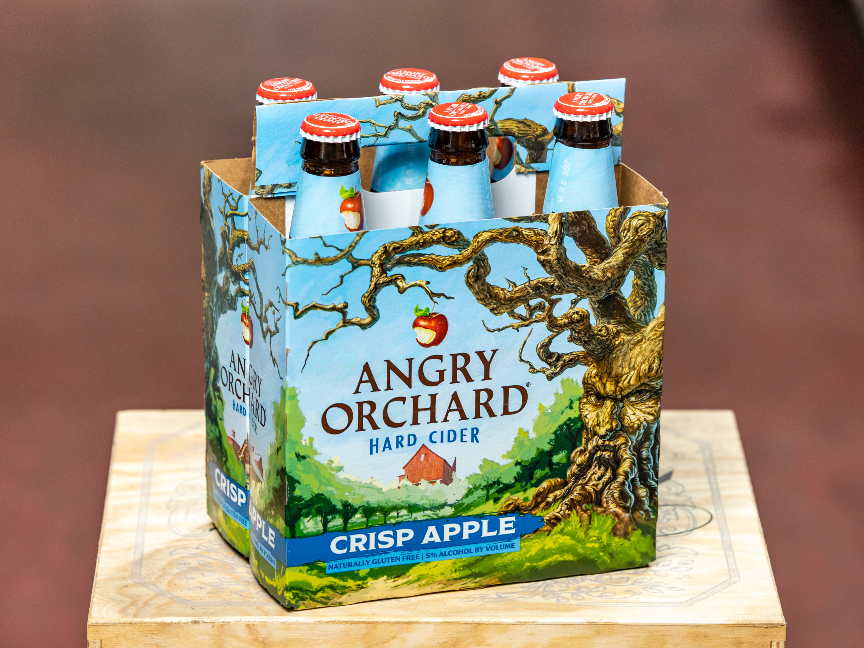 Order Angry Orchard Easy Apple, 6 Pack - 12 oz. Bottle Cider  food online from Armenetti Town Liquor Inc store, Chicago on bringmethat.com