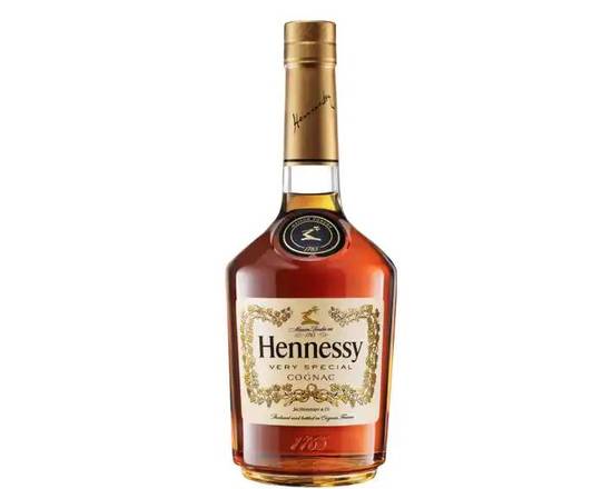 Order Hennessy VS, 750mL cognac (40.0% ABV) food online from Tenderloin Liquor store, San Francisco on bringmethat.com