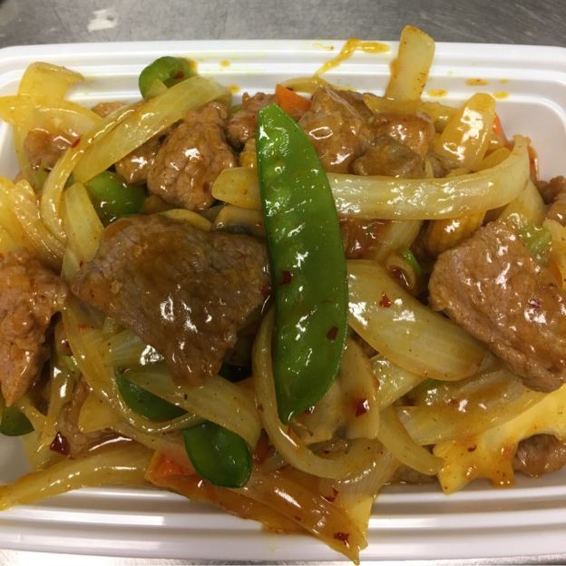 Order 91. Curry Beef with Onion(Spicy) food online from Chen's Yummy House store, Dumont on bringmethat.com