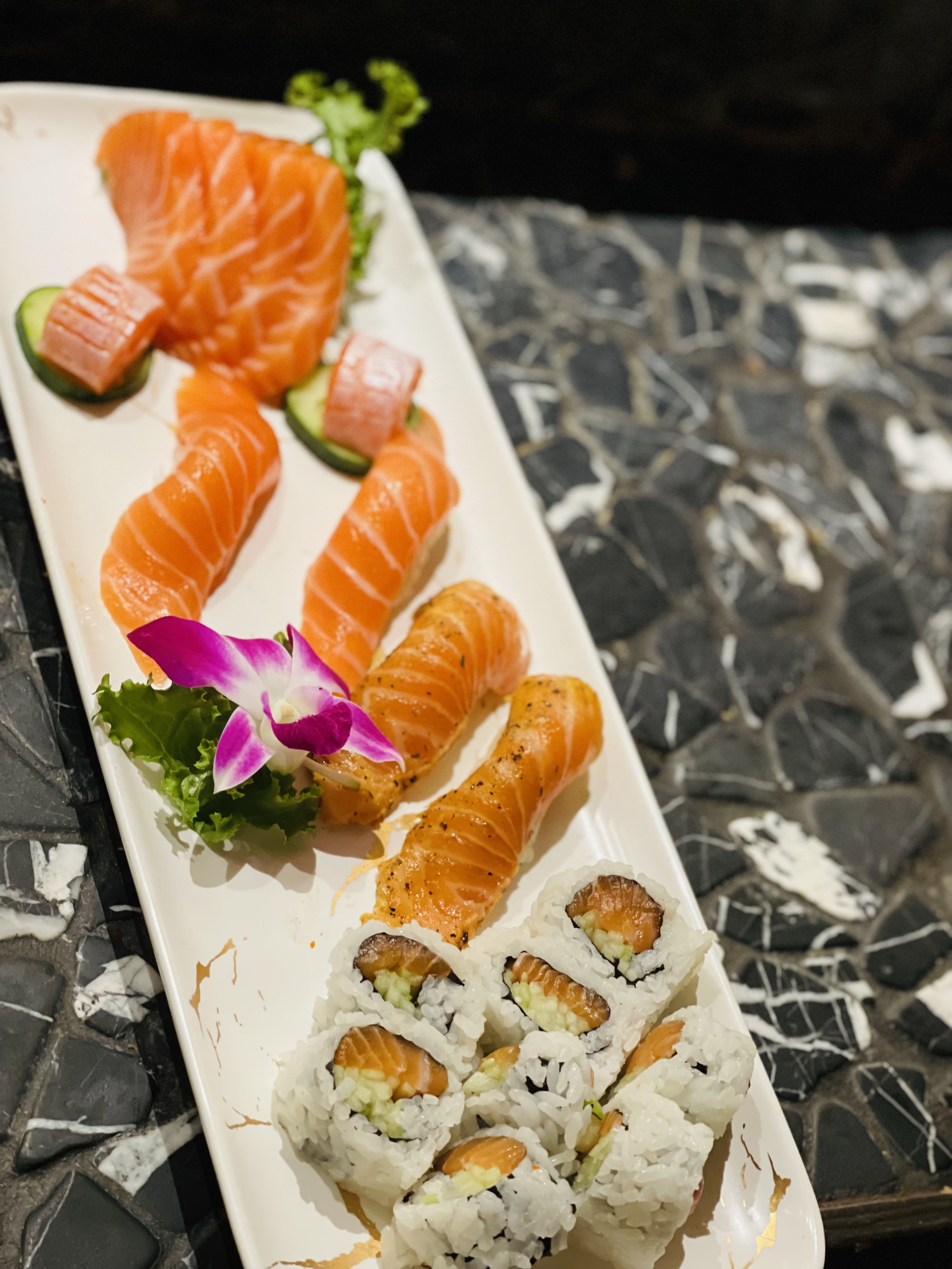 Order Salmon Lover (18 Pcs Set)  food online from Niu Japanese Fusion Lounge store, Chicago on bringmethat.com