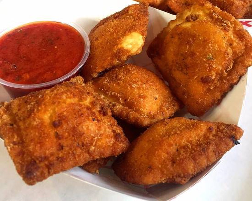 Order Fried Ravioli food online from Punky's Pizza & Pasta store, Chicago on bringmethat.com