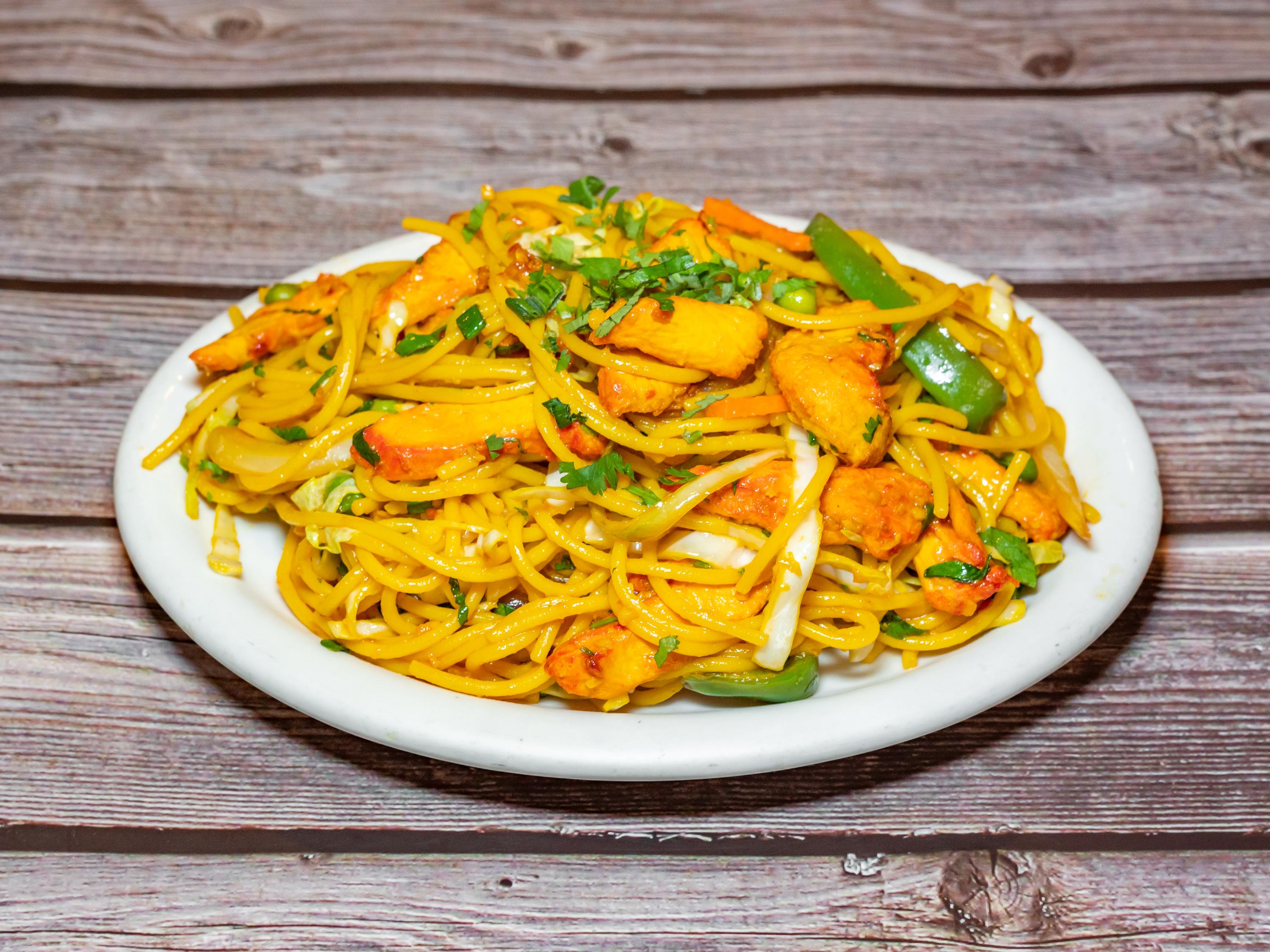 Order Chicken Noodles  food online from Mt. Everest India Cuisine store, Las Vegas on bringmethat.com
