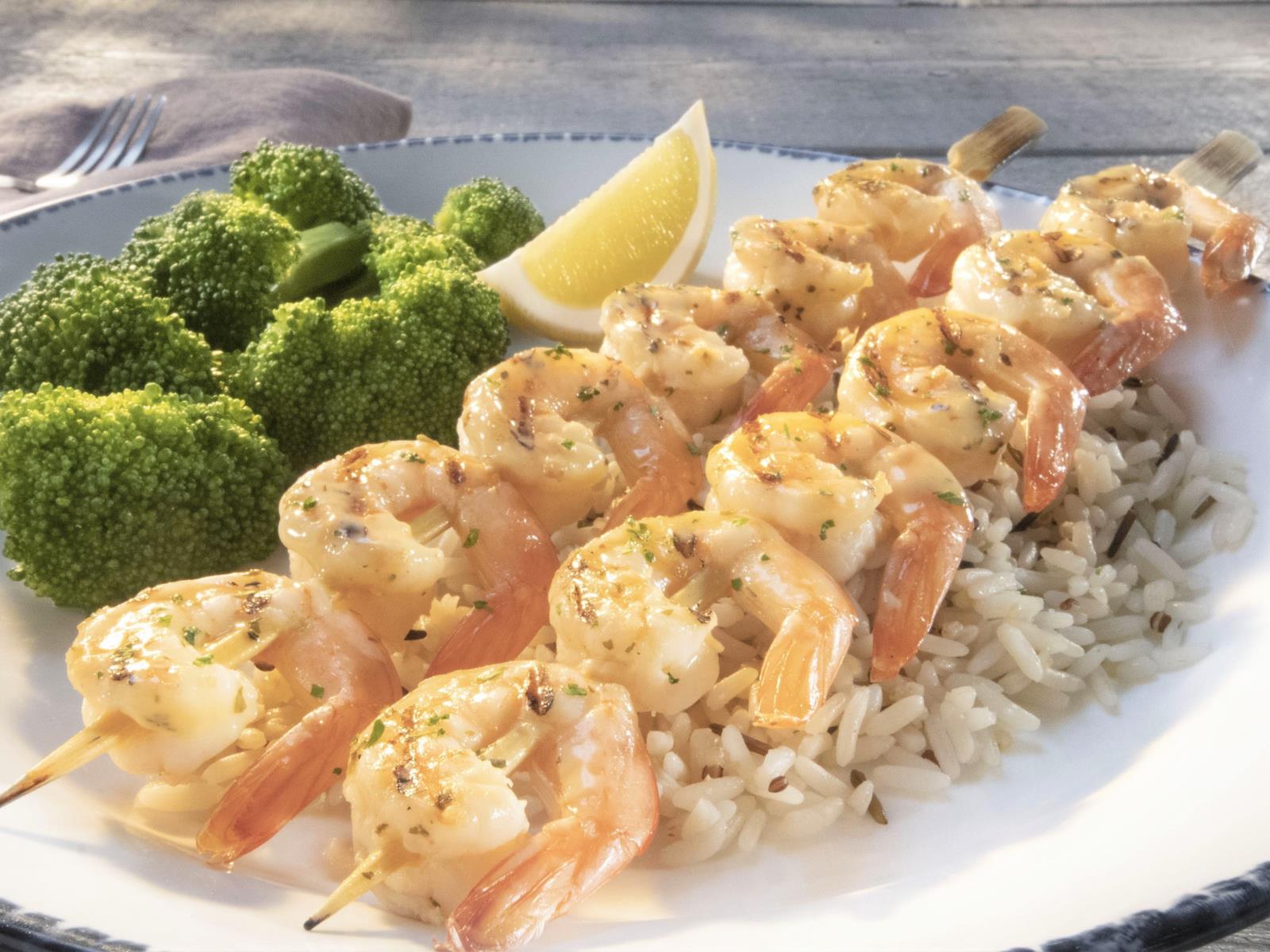 Order Garlic Shrimp Skewers food online from Red Lobster store, Ontario on bringmethat.com