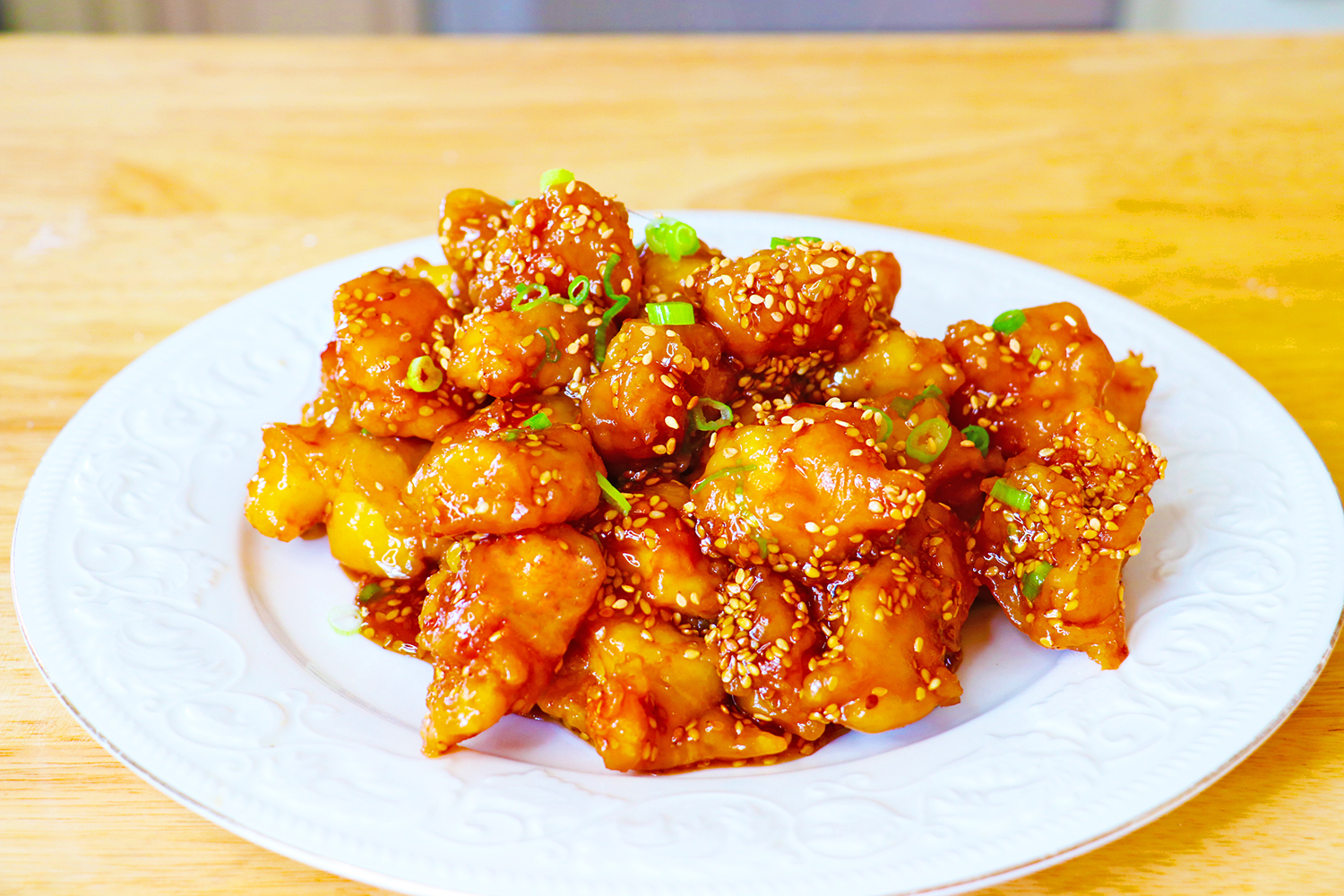 Order Sesame Chicken food online from Xufeng Restaurant store, Philadelphia on bringmethat.com