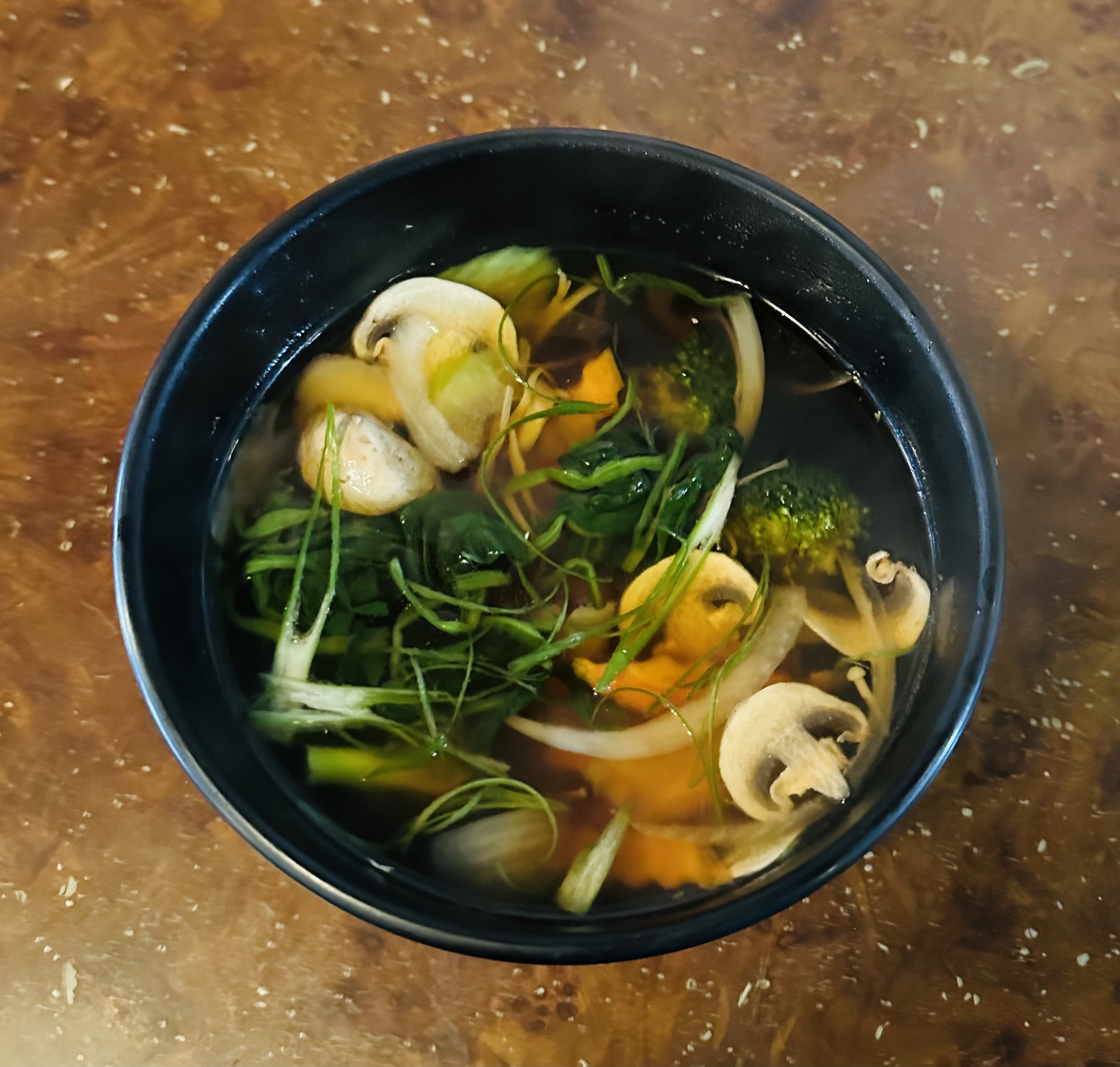 Order 4. Vegetable Soup food online from Mikaku store, New York on bringmethat.com