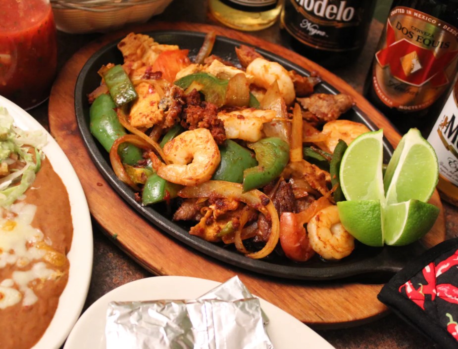 Order  Fajitas food online from Don Ramon Mexican Restaurant store, Merrimack on bringmethat.com