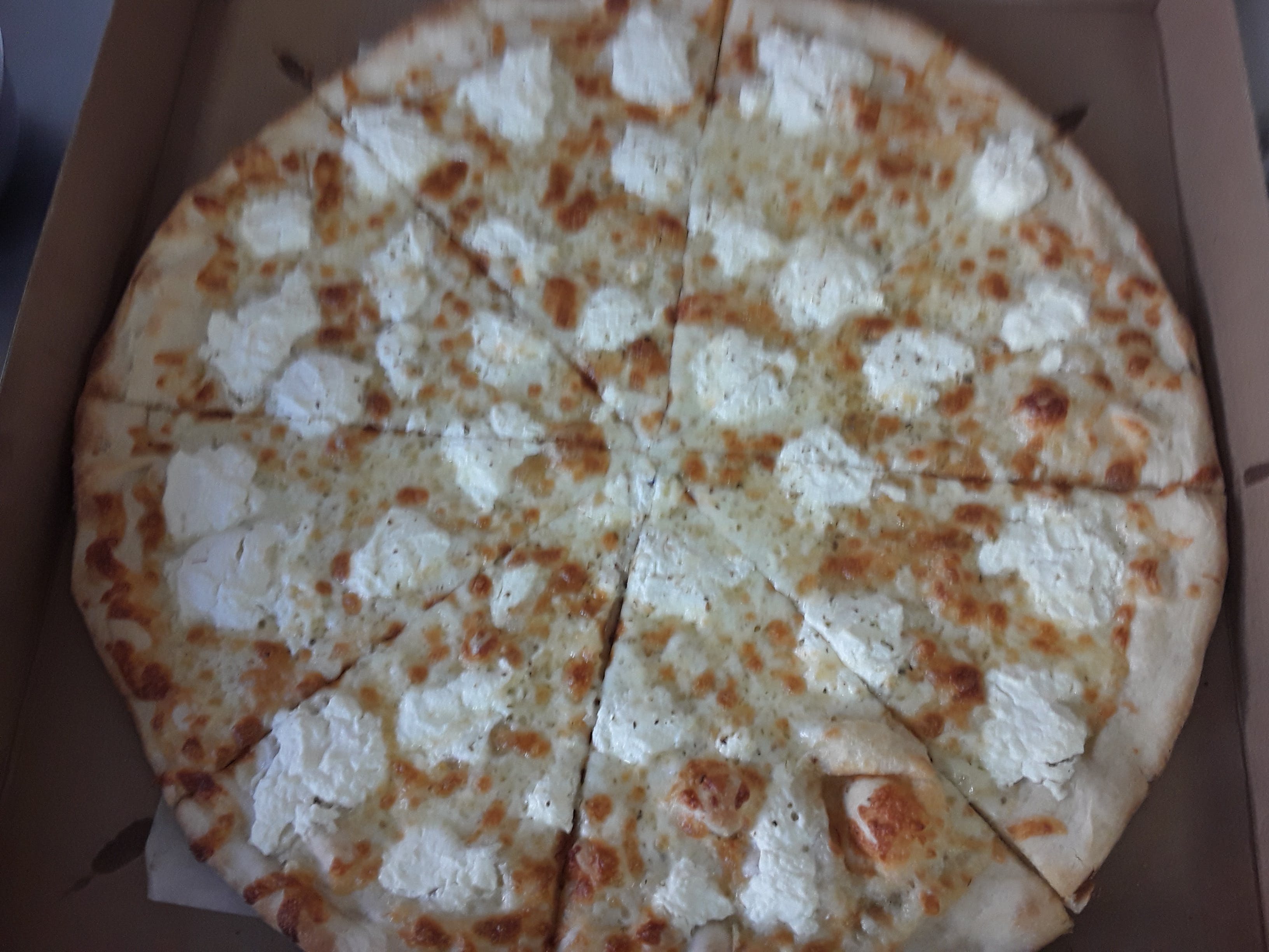 Order White Pizza - Large 16'' food online from Brooklyn's Pizza store, Irvington on bringmethat.com