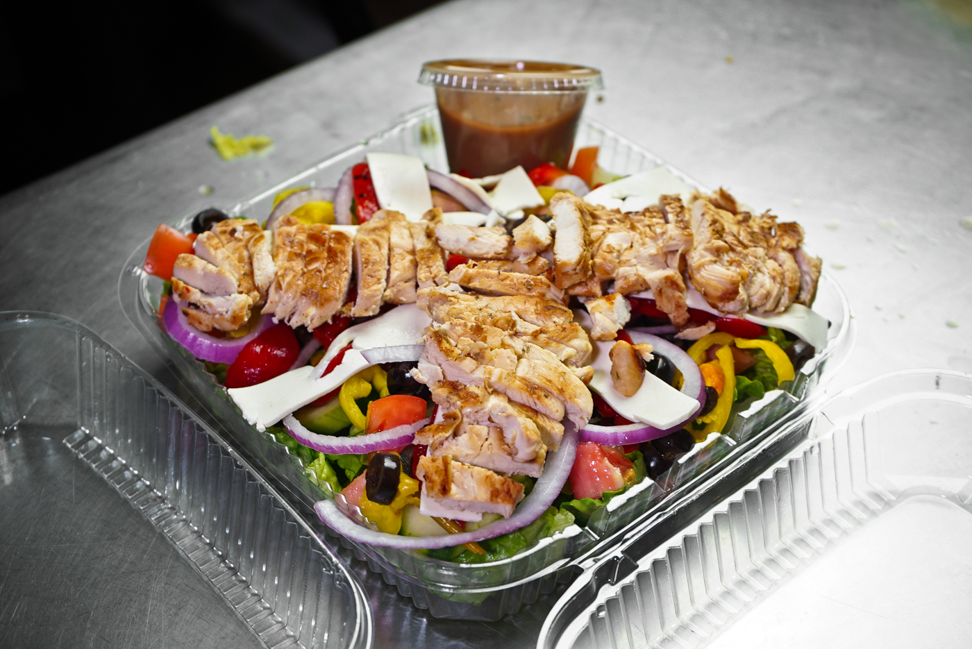 Order Madison's Salad food online from Madison's Pizza store, Albany on bringmethat.com