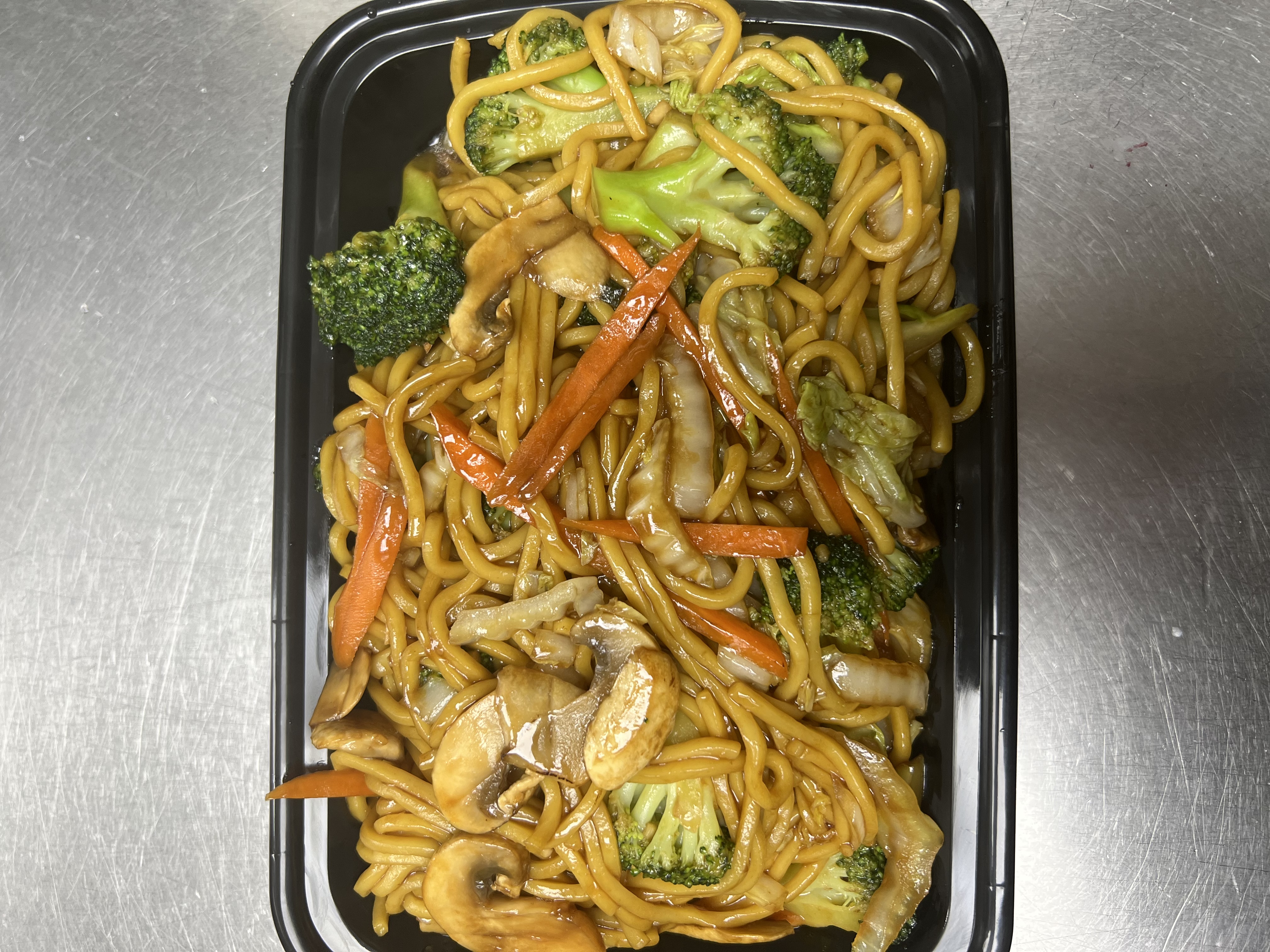 Order C.46  Vegetable Lo Mein food online from King Chef store, West Haven on bringmethat.com