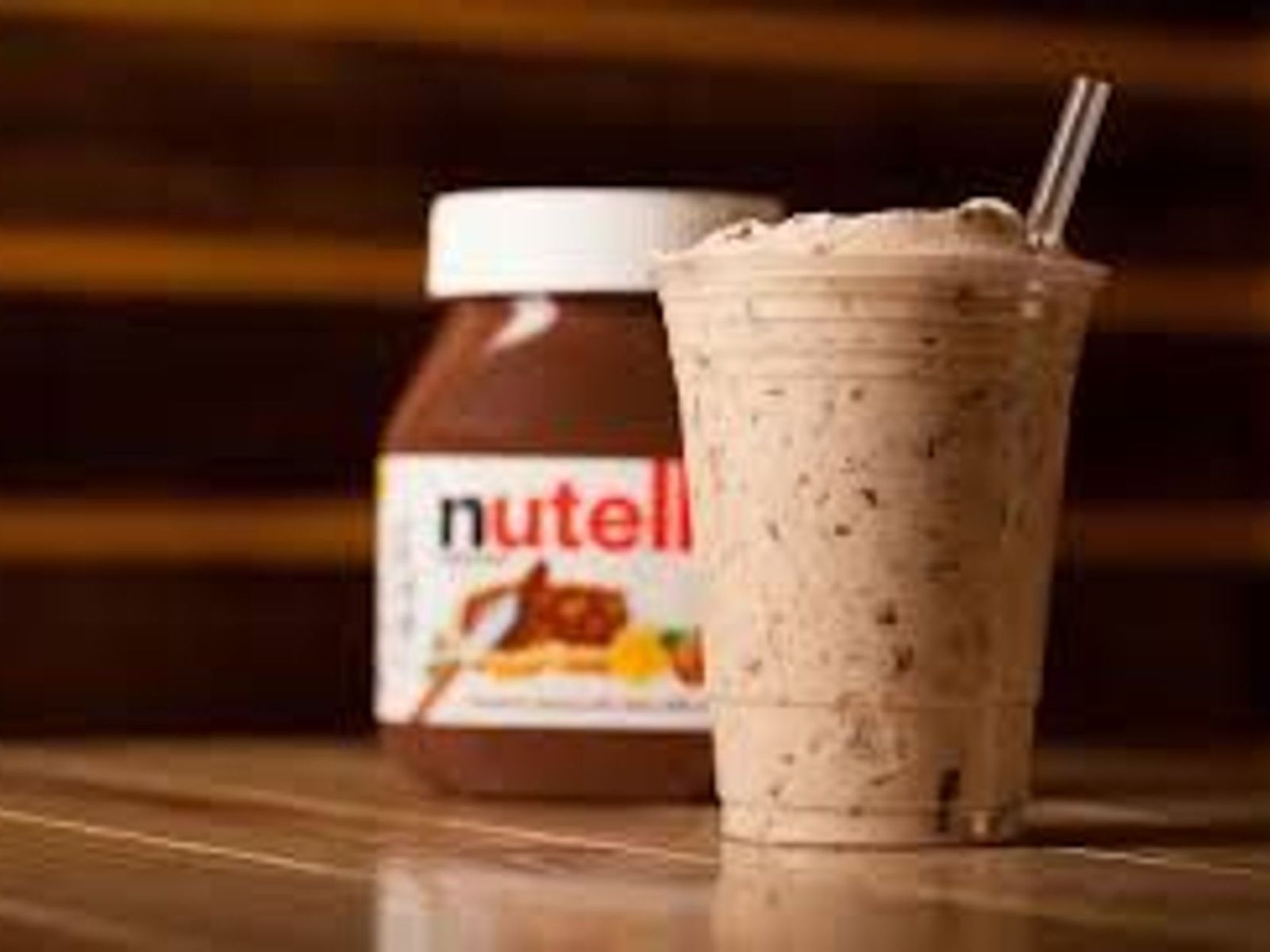Order Nutella Milk Shake food online from La Flor De Izucar store, Brooklyn on bringmethat.com
