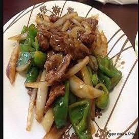 Order 75. Pepper Steak with Onions food online from High Thai store, Brooklyn on bringmethat.com