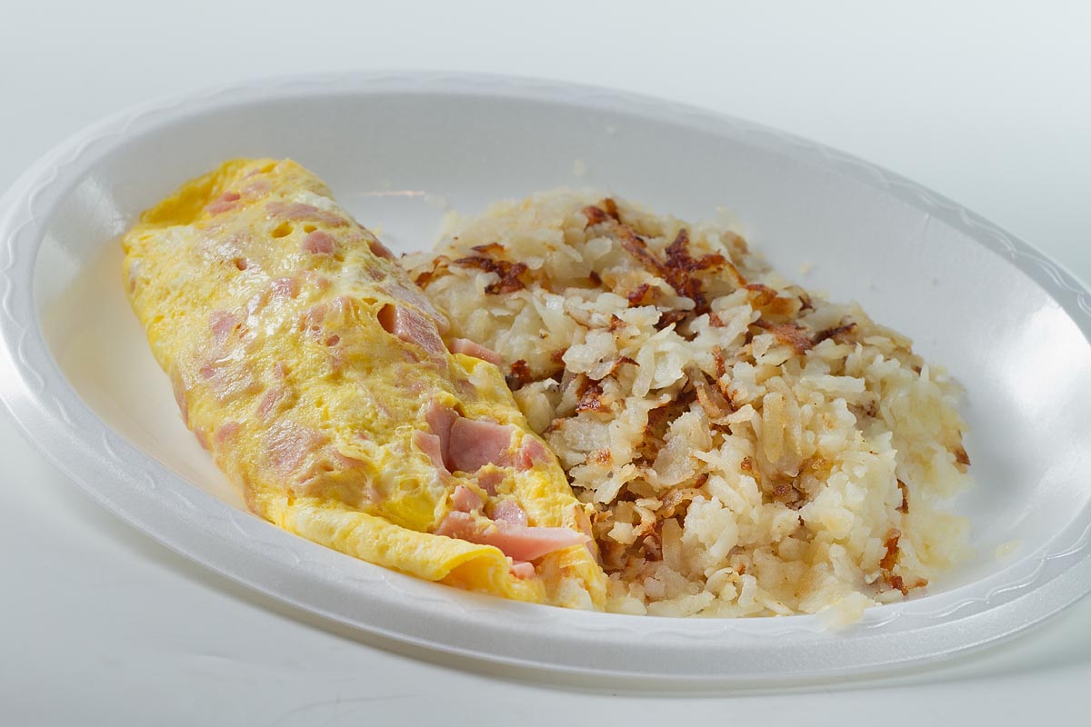 Order Ham Omelette with Hashbrowns food online from Billy Goat Tavern store, Chicago on bringmethat.com
