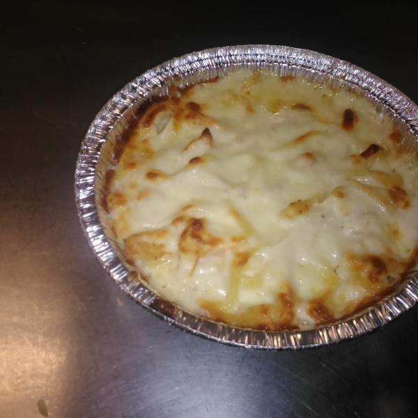 Order Chicken Fettuccine Alfredo food online from The Champion Pizza store, Houston on bringmethat.com