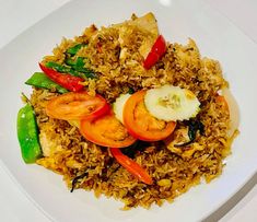 Order R2. Grapow Fried Rice Dinner food online from Boba Tea Cafe store, Niagara Falls on bringmethat.com